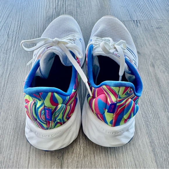 New Balance Fresh Foam Roav v2 - Picture 2 of 4